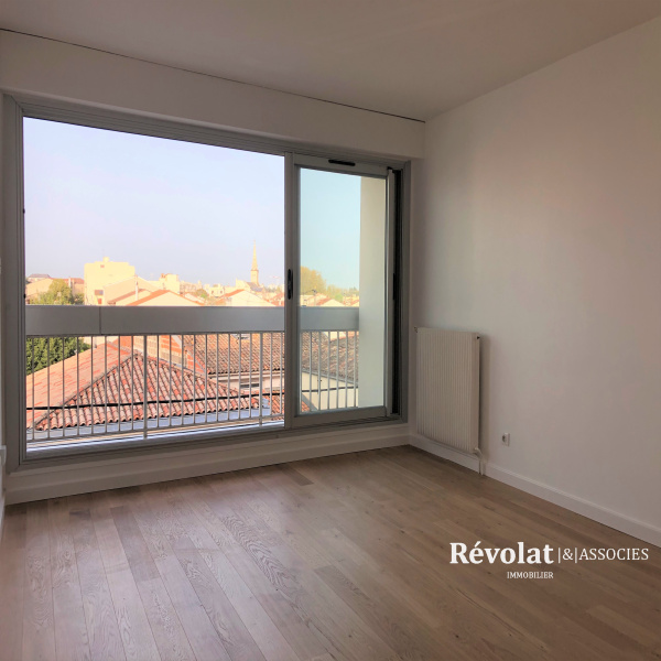 Offres de location Appartement Bordeaux 33000